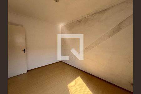 Quarto de apartamento para alugar com 2 quartos, 53m² em Vila Figueira, Suzano