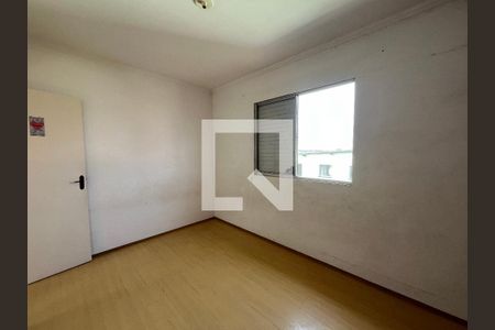 Quarto 2 de apartamento para alugar com 2 quartos, 53m² em Vila Figueira, Suzano