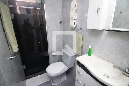 Banheiro de apartamento à venda com 2 quartos, 47m² em Ilha do Governador, Rio de Janeiro