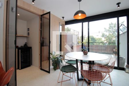 Sala de casa para alugar com 3 quartos, 103m² em Vila Madalena, São Paulo