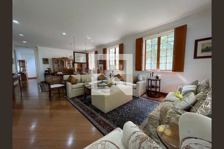 Sala de casa à venda com 3 quartos, 312m² em Butantã, São Paulo