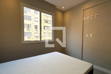 Quarto 01 de apartamento para alugar com 3 quartos, 110m² em Copacabana, Rio de Janeiro