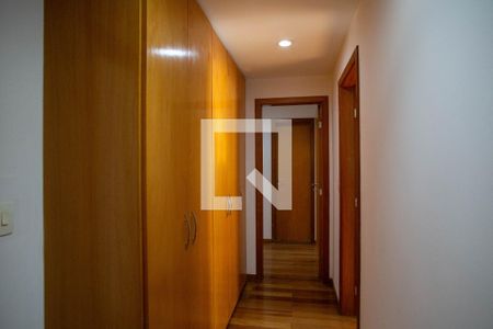 Corredor de apartamento à venda com 4 quartos, 192m² em Santo Agostinho, Belo Horizonte