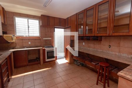 Cozinha de casa para alugar com 3 quartos, 511m² em Jardim Guanabara, Rio de Janeiro