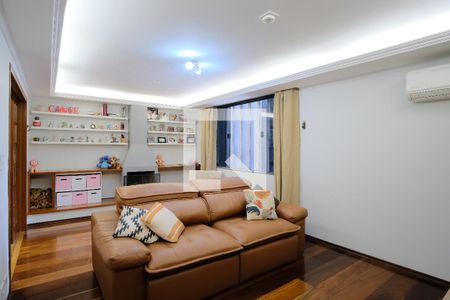 Sala 1 de casa à venda com 4 quartos, 260m² em Chácara Santo Antônio (zona Leste), São Paulo