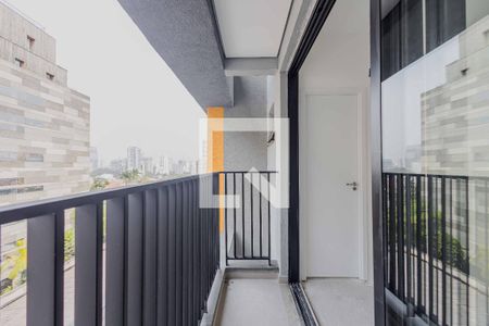 Varanda de kitnet/studio à venda com 1 quarto, 24m² em Vila Madalena, São Paulo