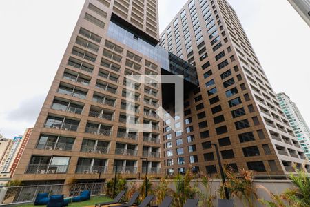 Studio à venda com 20m², 1 quarto e sem vaga Studio à venda com 20m², 1 quarto e sem vagaFachada do bloco