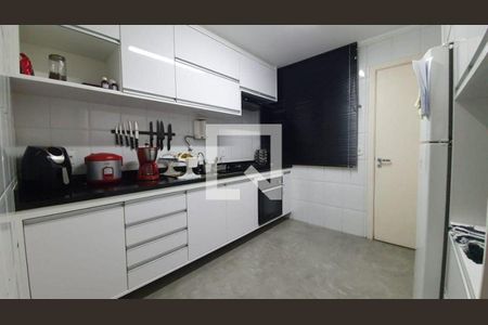 Casa à venda com 2 quartos, 110m² em Vila Sao Domingos, São Paulo