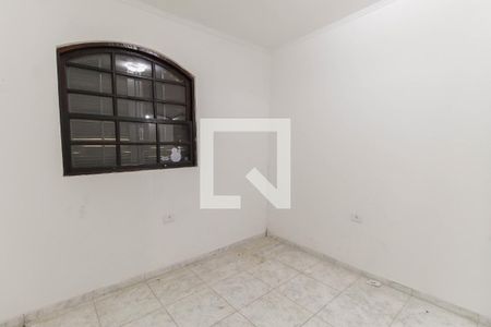 Quarto de casa para alugar com 1 quarto, 70m² em Vila Carmosina, São Paulo