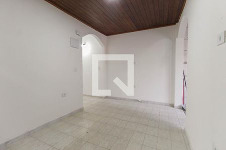 Sala de casa para alugar com 1 quarto, 70m² em Vila Carmosina, São Paulo