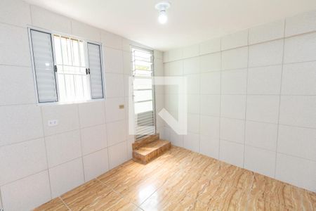 Kitnet de casa para alugar com 1 quarto, 15m² em Vila União (zona Leste), São Paulo