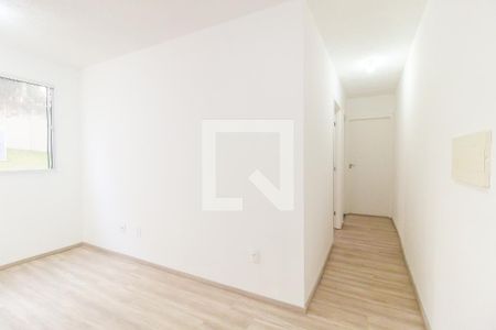 Sala de casa para alugar com 2 quartos, 41m² em Jardim Helian, São Paulo