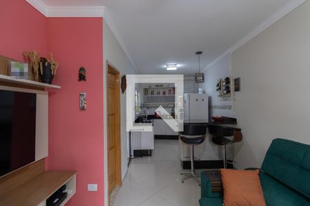 Sala e Cozinha de casa de condomínio à venda com 2 quartos, 68m² em Vila Ré, São Paulo