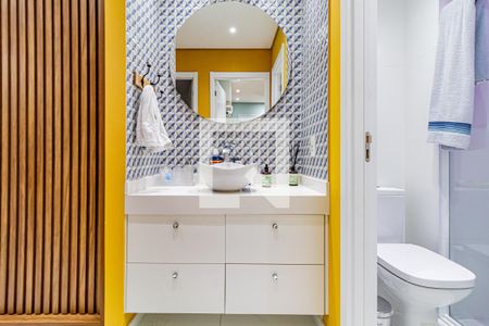 Apartamento à venda com 112m², 3 quartos e 2 vagas Apartamento à venda com 112m², 3 quartos e 2 vagasBanheiro social