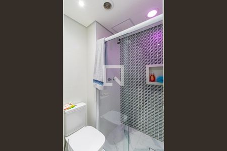 Apartamento à venda com 112m², 3 quartos e 2 vagas Apartamento à venda com 112m², 3 quartos e 2 vagasBanheiro social
