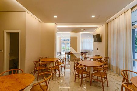 Apartamento à venda com 112m², 3 quartos e 2 vagas Apartamento à venda com 112m², 3 quartos e 2 vagasÁrea comum - Salão de festas