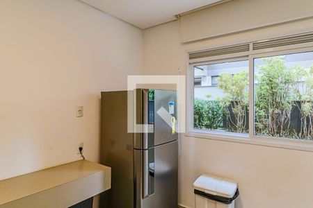 Apartamento à venda com 112m², 3 quartos e 2 vagas Apartamento à venda com 112m², 3 quartos e 2 vagasÁrea comum - Copa do salão de festas