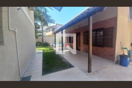 Casa à venda com 3 quartos, 450m² em Engenho do Mato, Niterói