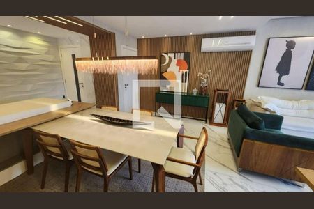 Apartamento à venda com 3 quartos, 126m² em Itaipu, Niterói