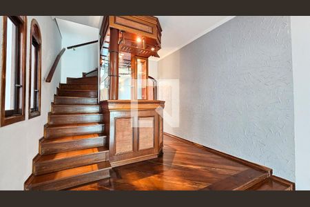 Sala de casa para alugar com 4 quartos, 200m² em Jardim Nosso Lar, São Paulo