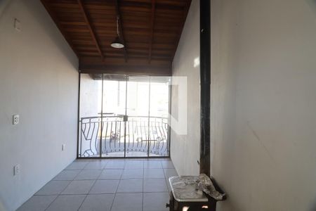 Sala 2 de casa à venda com 4 quartos, 180m² em Harmonia, Canoas