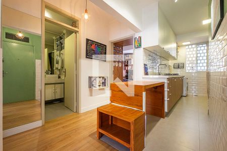 Sala de apartamento à venda com 2 quartos, 55m² em Pinheiros, São Paulo