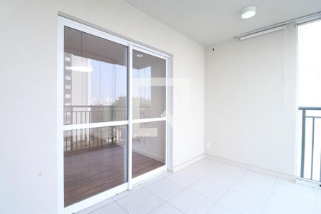 Varanda de apartamento à venda com 2 quartos, 60m² em Vila Anastácio, São Paulo