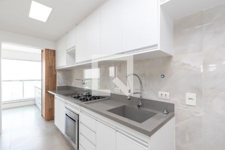 Sala/ Cozinha de apartamento à venda com 2 quartos, 68m² em Jardim Aeroporto, São Paulo