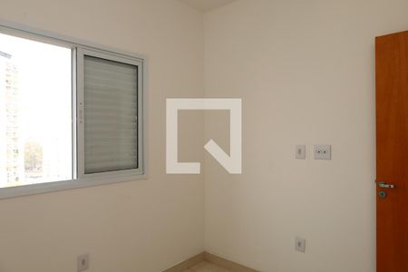 Quarto 2 de apartamento para alugar com 2 quartos, 38m² em Itaquera, São Paulo