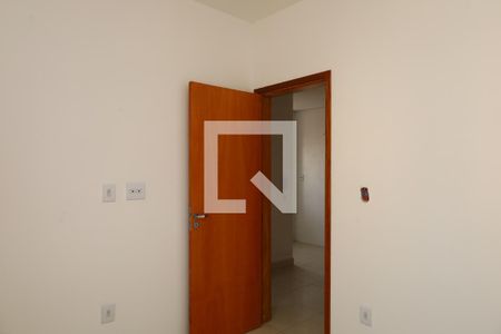 Quarto 2 de apartamento para alugar com 2 quartos, 38m² em Itaquera, São Paulo