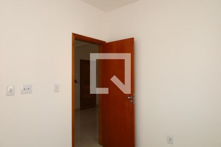 Quarto 1 de apartamento para alugar com 2 quartos, 38m² em Itaquera, São Paulo