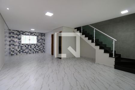 Sala de casa para alugar com 3 quartos, 144m² em Parque Oratório, Santo André