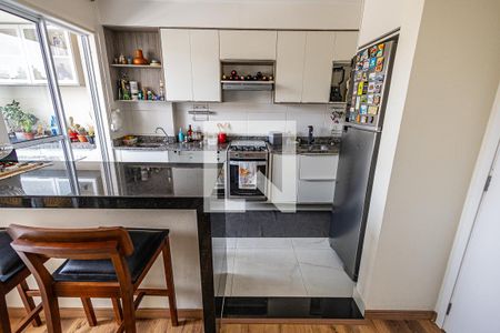 Cozinha de apartamento à venda com 2 quartos, 60m² em Ouro Preto, Belo Horizonte