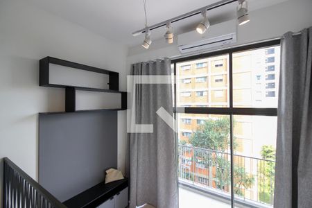 Sala/Quarto de kitnet/studio para alugar com 1 quarto, 27m² em Pinheiros, São Paulo