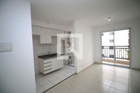 Sala de apartamento para alugar com 2 quartos, 51m² em Penha, Rio de Janeiro