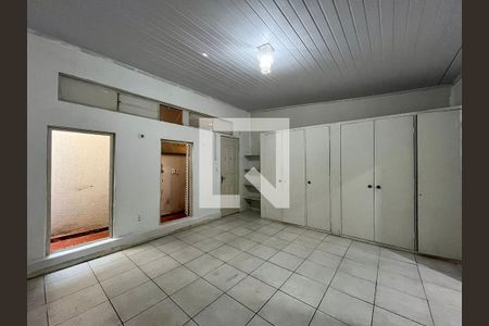 Sala/Quarto de casa para alugar com 2 quartos, 50m² em Asa Sul, Brasília