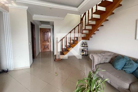 Sala de casa para alugar com 3 quartos, 150m² em Jardim Vinte E Cinco de Agosto, Duque de Caxias