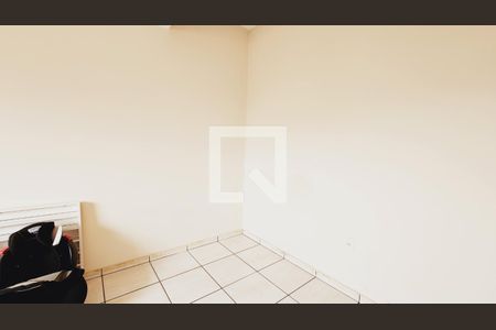 Casa à venda com 250m², 4 quartos e 2 vagas Casa à venda com 250m², 4 quartos e 2 vagasEdícula