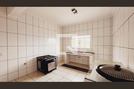 Casa à venda com 250m², 4 quartos e 2 vagas Casa à venda com 250m², 4 quartos e 2 vagasEdícula