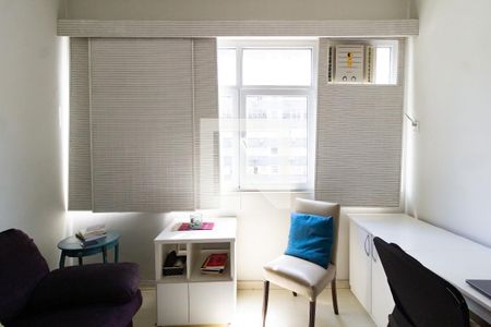 Quarto 1 de apartamento à venda com 2 quartos, 80m² em Leblon, Rio de Janeiro