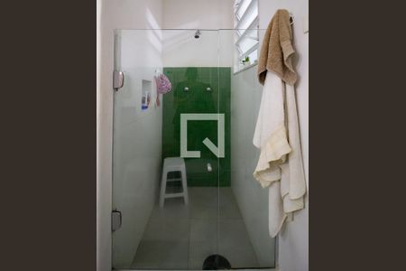 Banheiro social de apartamento à venda com 2 quartos, 80m² em Leblon, Rio de Janeiro