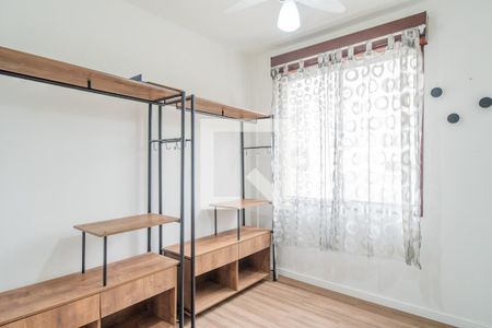 Quarto 2 de apartamento para alugar com 2 quartos, 60m² em Cristal, Porto Alegre