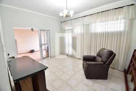 Casa à venda com 120m², 5 quartos e 2 vagasSala 1