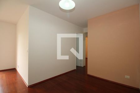 Sala de apartamento para alugar com 3 quartos, 61m² em Jardim Ampliação, São Paulo