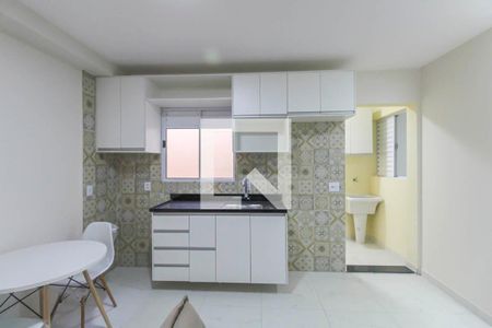 Sala/Cozinha  de apartamento para alugar com 2 quartos, 40m² em Parque São Lucas, São Paulo