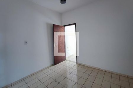 Quarto 2 de casa à venda com 2 quartos, 280m² em Vila Lemos, Campinas