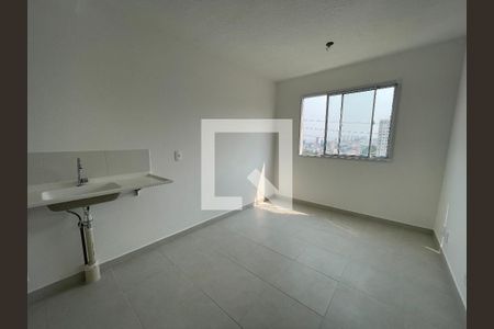 Sala/Cozinha de apartamento para alugar com 2 quartos, 32m² em Jardim Celeste, São Paulo