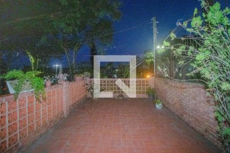 Sala - Varanda de casa para alugar com 3 quartos, 158m² em Vl Ipiranga, Porto Alegre