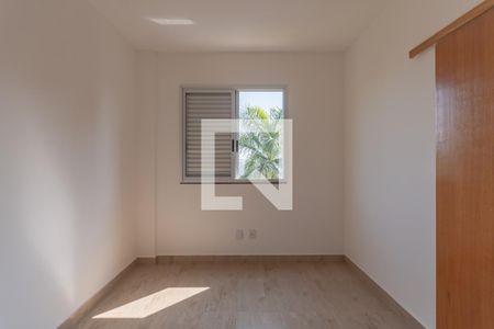 Semi Suíte 2 de apartamento à venda com 4 quartos, 135m² em Santa Rosa, Belo Horizonte