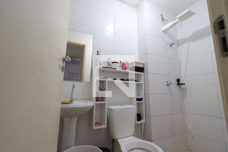 Banheiro  de apartamento para alugar com 2 quartos, 55m² em Dutra, Ribeirão Preto